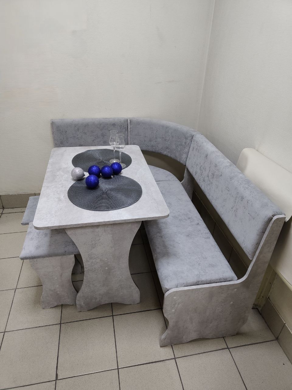 Кухонный уголок Миссия V велюр (цемент) в Верхоянске - mebel154.com