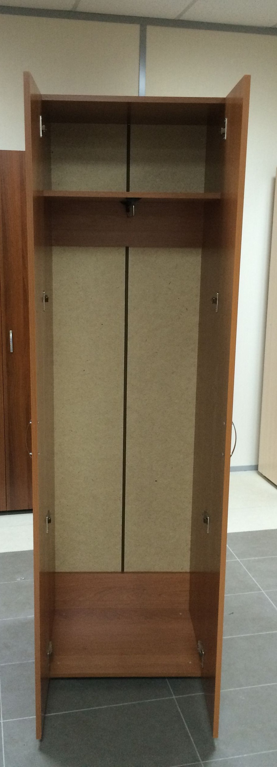 Шкаф 2х створчатый 600 ( выдвижная штанга ) в Верхоянске - mebel154.com